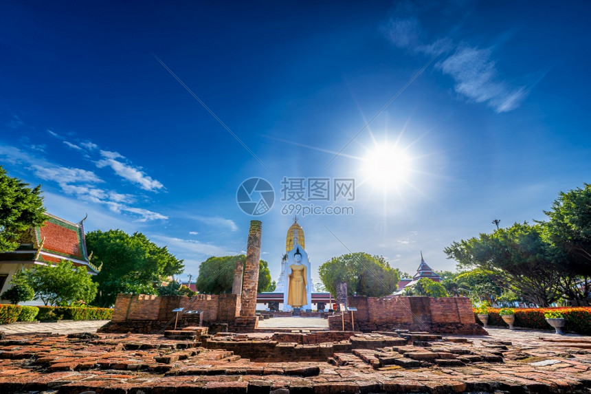 景观帕在WatPhraSiRattanaMaha的佛像也被称为WatYai是佛教寺庙wat吸引泰国Phitsanulok的公共场图片