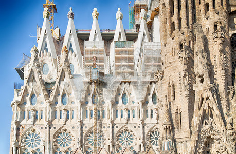 哥特18年5月日208年5月日西班牙巴塞罗那勒洛纳的萨格拉达家庭SagradaFamilicia建筑师Gaudi设计的令人印象深图片