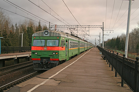 俄罗斯电动列车图片