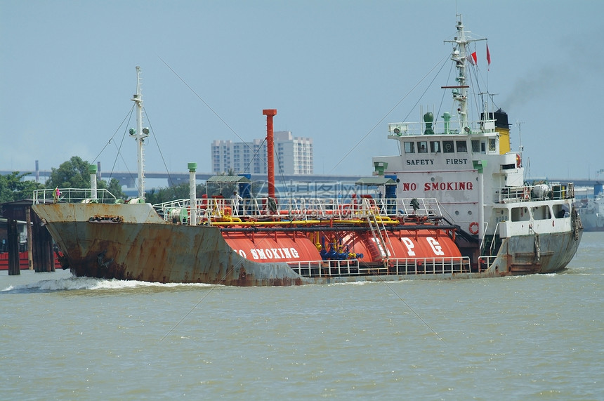 河流上的液化石油气船气体安全油气燃料爆炸性血管警告图片