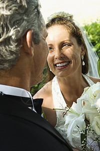 新娘和新郎丈夫仪式照片两个人夫妻成人婚礼女士花束男人图片