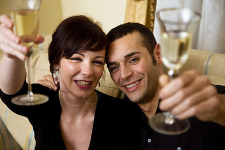 庆祝庆祝活动夜生活女士玻璃生日新年派对友谊周年酒精男性图片