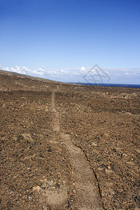 穿越岩石的通道视图熔岩自然界鸟瞰图风景火山途径旅行假期小路图片