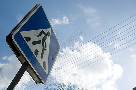 人行横行控制警告金属运输蓝色街道交通天空安全图片