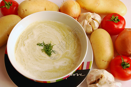 汤洋葱土豆蔬菜盘子烹饪奶油美食绿色芳香味道图片