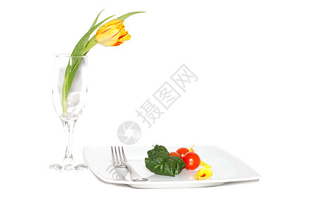 蔬菜和郁金香菠菜美食治疗静物作品盘子叶子早餐白色食物图片