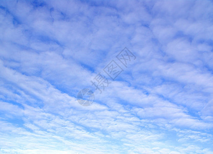 蓝蓝天空层云蓝色乐趣墙纸射线太阳天堂网络天蓝色白色图片