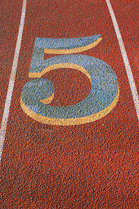 跑道上5号赛跑者竞争赛跑赛车数字运动跑步竞赛线条车道图片