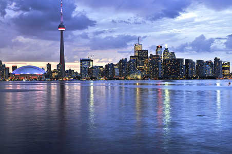 加拿大海滨多伦多天线天空市中心建筑城市摩天大楼天际反思商业建筑物高楼背景