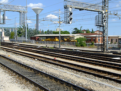 小火车站民众旅行电气车站运输火车铁路图片