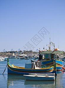 马耳他渔村海岸港口旅行蓝色泊位海洋医学天蓝色工业场景图片