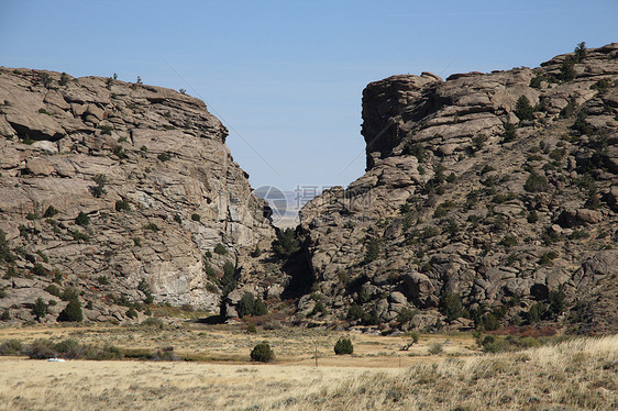 魔鬼之门怀俄明州先驱者教徒地标草原风景乡村历史性栅栏峡谷岩石图片