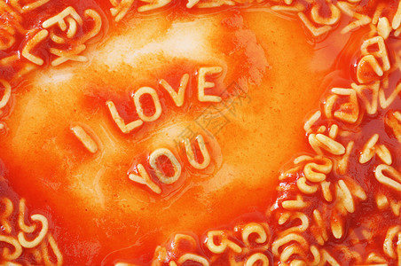 我爱你字母面条食物惊喜红色饥饿纪念日周年图片