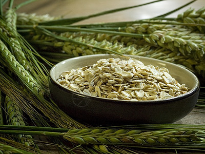 燕麦麦片木头力量饮食水果早餐收成小麦谷物粮食图片