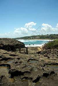 和波多黎各的岩石海岸线洞穴冲浪制作人波浪海洋场景旅游热带图片