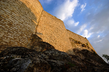 胡亨内芬城堡建筑堡垒贵族中年石头房子残骸斗争黑暗时代骑士图片