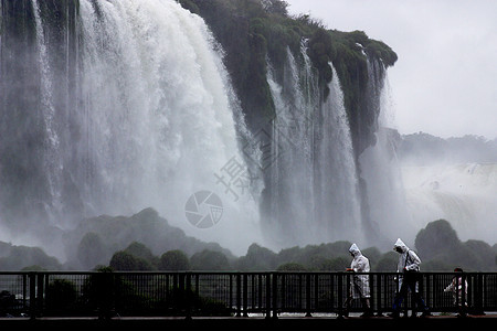 伊瓜祖瀑布旅游旅行闲暇世界航行访问生态旅游游客娱乐航程图片