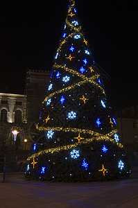 圣诞节夜景圣诞树城市庆典正方形装饰品背景