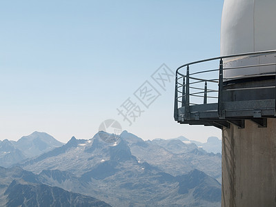 望远镜圆顶观测台建筑学科学天文学山脉金属白色建筑蓝色研究风景图片