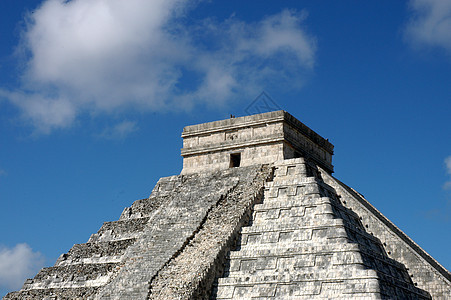 墨西哥的奇琴脚步废墟地方石头晴天牙裔建筑学考古学旅游图片