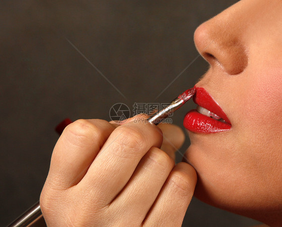 为嘴唇刷笔脸颊眼线画笔广告化妆品女士女性颧骨口红眼线笔图片