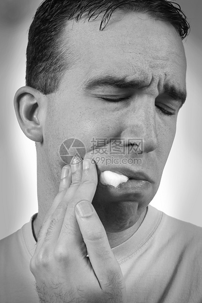 痛牙白色疼痛牙疼男人成人帮助伤害空腔医疗牙科图片