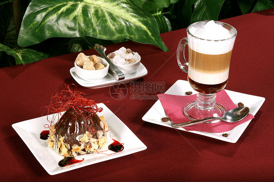 咖啡杯蜡烛勺子烹饪碟子白色蛋糕桌子餐具早餐美食家图片