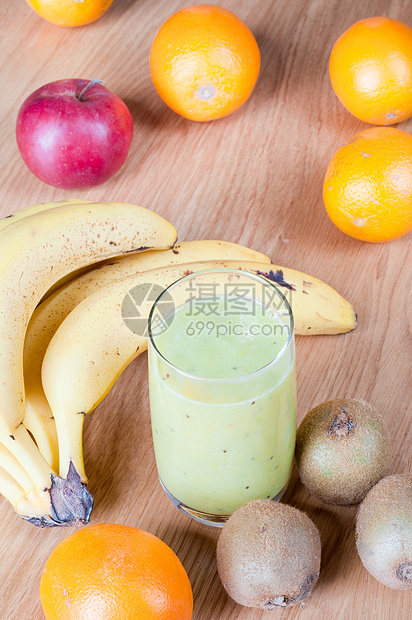 滑盘早餐香蕉果味橙子甜点饮料食物果汁奇异果营养图片