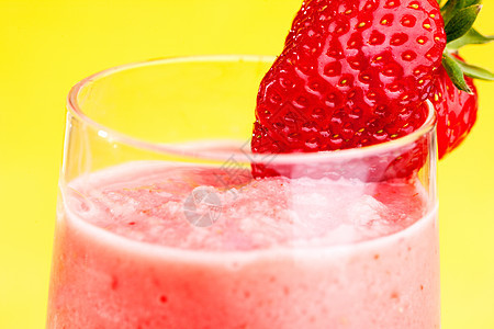 草莓平滑剂果汁宏观营养玻璃水果冰沙饮食甜点浆果果味图片