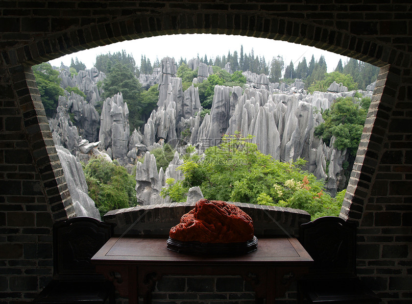 中国的石林国家公园中国风景观光框架钟乳石公园旅游农村土地地质学石头图片