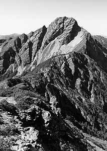 东亚第一高峰玉山风景高山太阳荒野远足场景晴天阳光天空顶峰图片