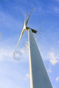 蓝色天空发电的风力涡轮机技术力量生产涡轮创新资源植物车站旋转风车图片
