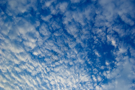 蓝蓝天空晴天太阳水分云景天蓝色季节阳光环境云雾积雨图片