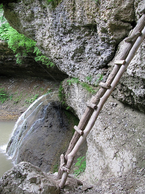 瀑布青菜河流岩石自然保护区石头晴天水分游览山脉旅行图片