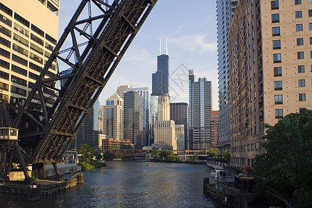 通往芝加哥下城的桥图片