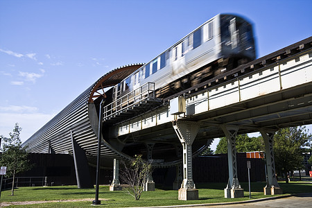 IIT站的火车图片