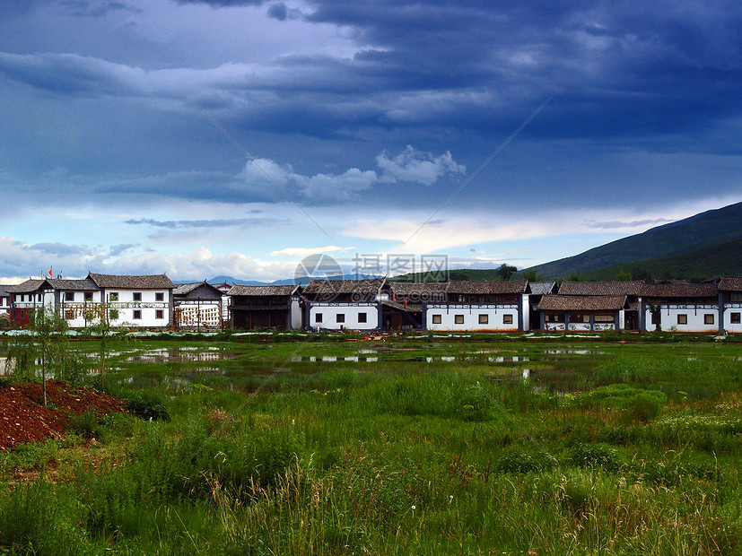 纳克西少数民族居民村图片