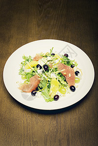 夏季沙拉水果美食盘子午餐浆果桌子蔬菜产品菜单坚果图片