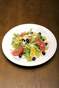 夏季沙拉饮食菜单浆果松子水果蔬菜产品午餐美食桌子图片