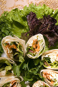 蔬菜开胃菜盘子美食餐厅奢华菜单服务三角形饮食晚餐香菜图片