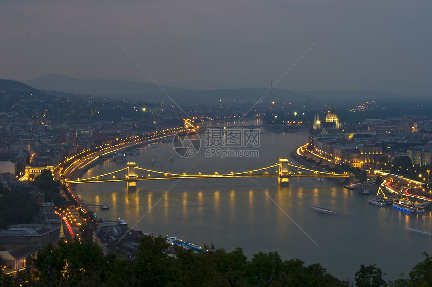 丹贝首都交通城堡旅行爬坡景观议会银行蓝色地标图片