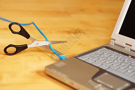 无线无线网络电脑电缆蓝色笔记本商业局域网木头桌面剪刀金属背景图片