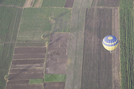 环流环绕气球飞行假期场地旅行气体情调旅游异国航班天空图片