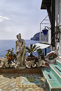 ITALY 坎帕尼亚 伊希亚岛S 安热洛 从海边的一栋房子看S 安热洛岩石海岸图片