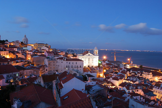 葡萄牙里斯本市日落市中心城景首都城市旅游大教堂全景建筑学风景房子图片