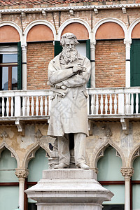 意大利威尼斯尼科洛Tommaseo的神像(意大利威尼斯)图片