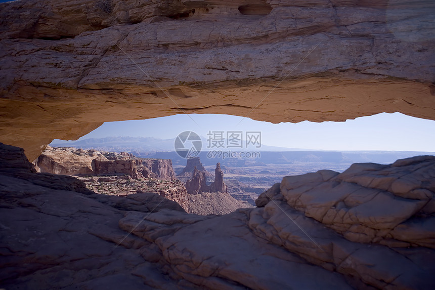 Mesa Arch 天空岛拱门图片