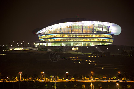 现代夜间建筑中心建筑物建筑学习俗国际背景图片