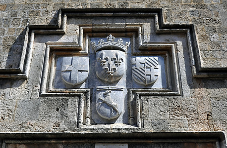 墙上护盾的详情 罗得斯中世纪堡垒城堡建造地标防御图片