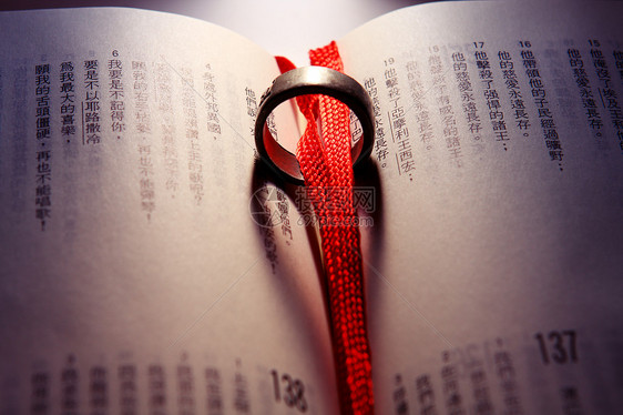 结婚戒指在中国圣经上图片